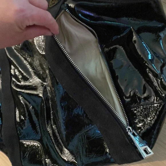 French Connection Large Patent Bag - Picture 5 of 9